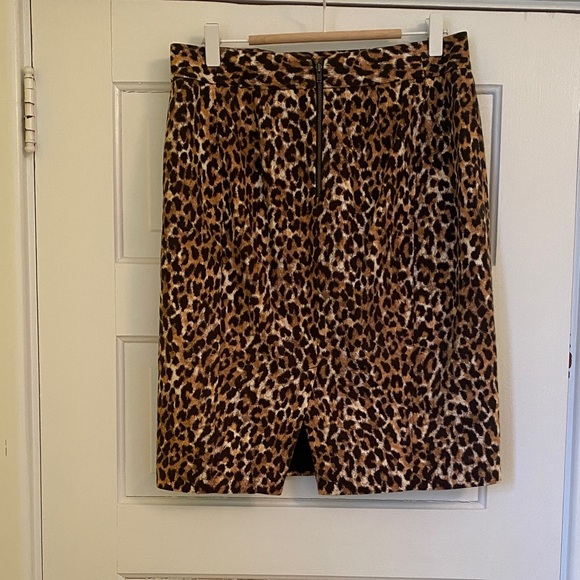 LOFT Animal Print Pencil Skirt - Picture 2 of 4
